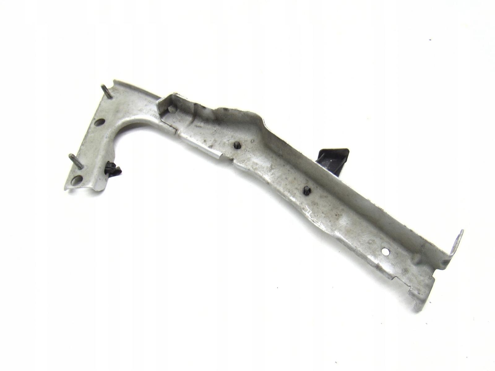 8T0821135B LX7W - Кронштейн кріплення крила лівий передній AUDI A5 8T