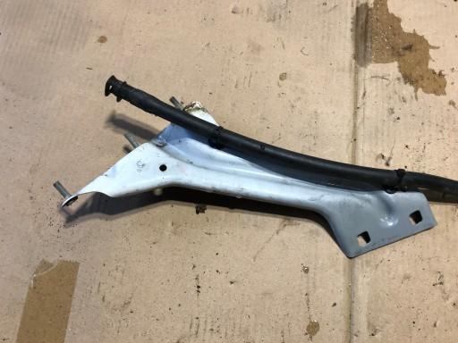 8R0821135 - Кронштейн кріплення крила лівий передній AUDI Q5