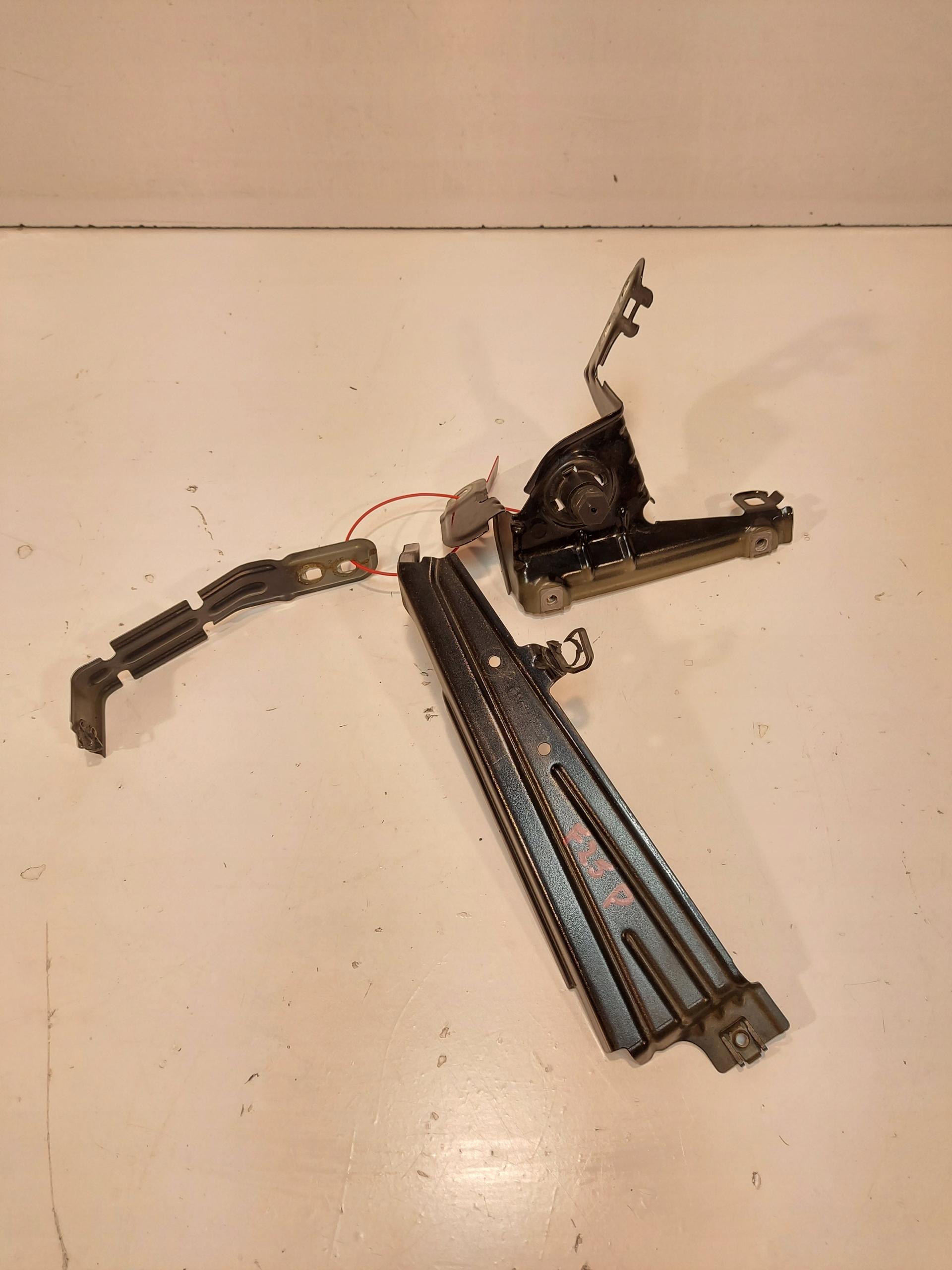 Кронштейн крепление крыла П BMW F25 X3