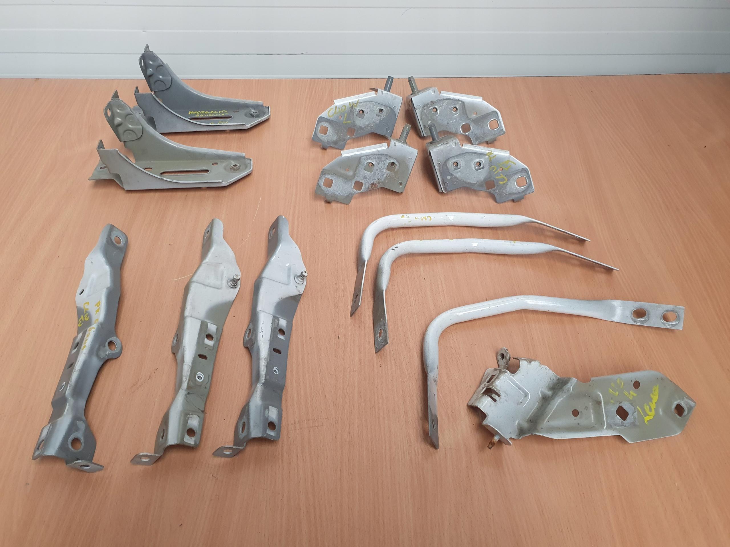 625B42288R 625B54184R - КРОНШТЕЙН КРЕПЛЕНИЯ КРЫЛА RENAULT CLIO IV 4