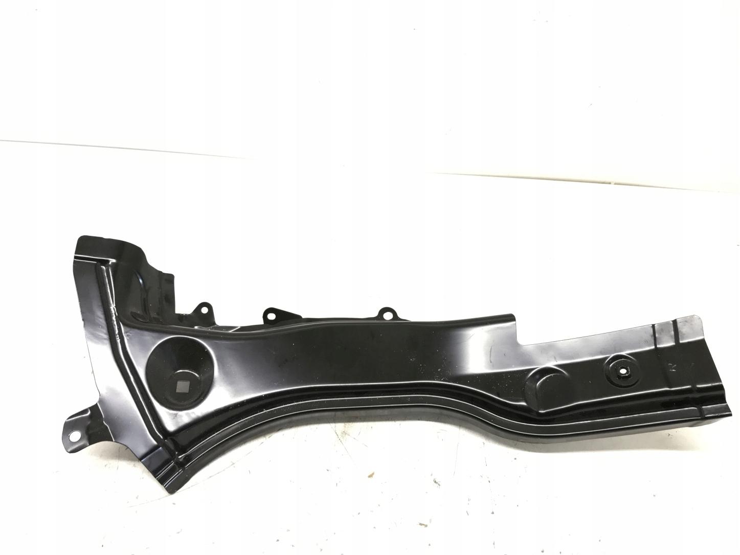 77660-4CC0A - КРОНШТЕЙН ОБШИВКА КРЫЛА ПРАВЫЙ ЗАДНИЙ X-TRAIL