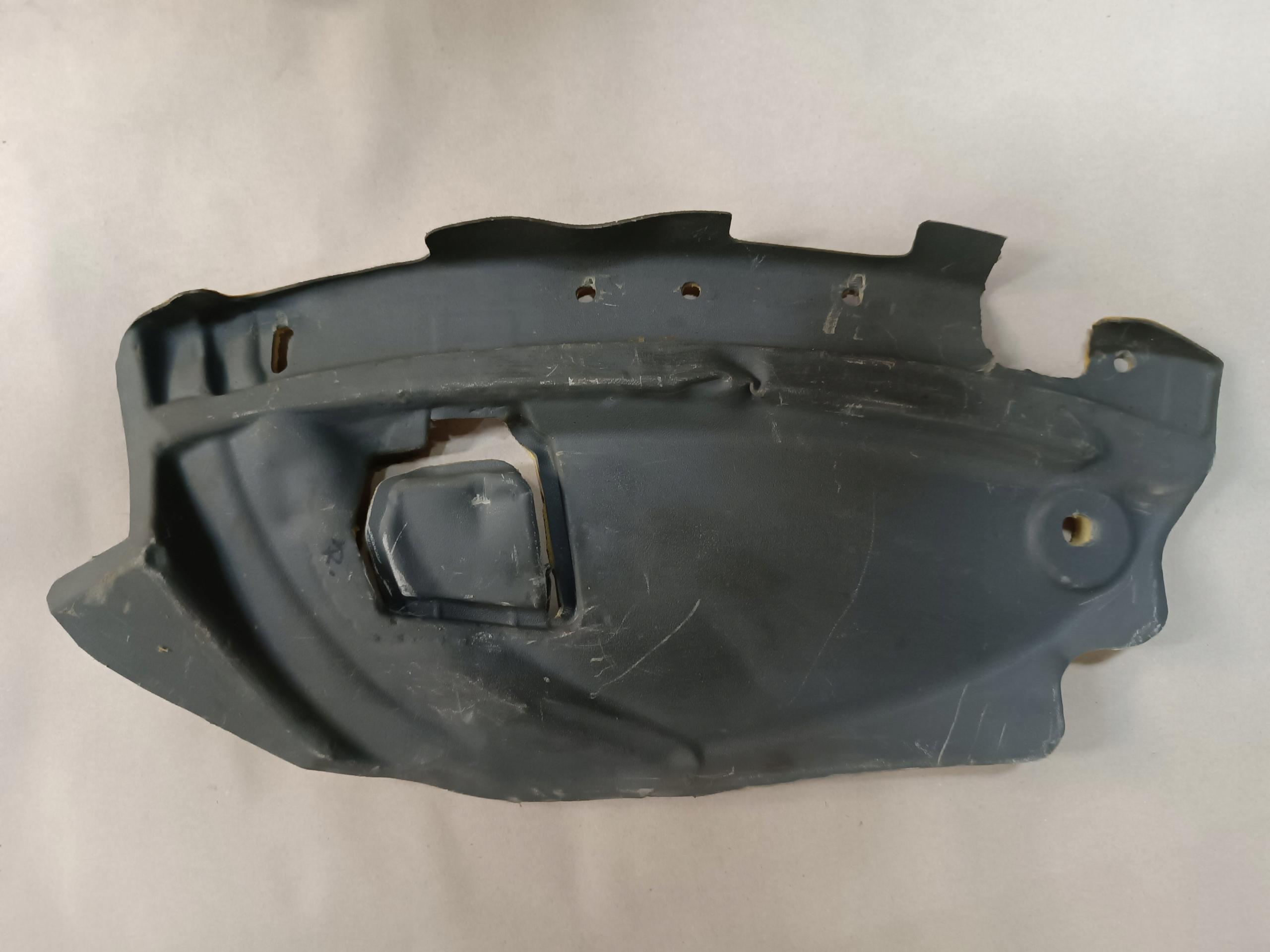 6700031680 - ЗВУКОІЗОЛЯЦІЯ ЗАДНЬОГО КРИЛА MASERATI GHIBLI 2013 DIES