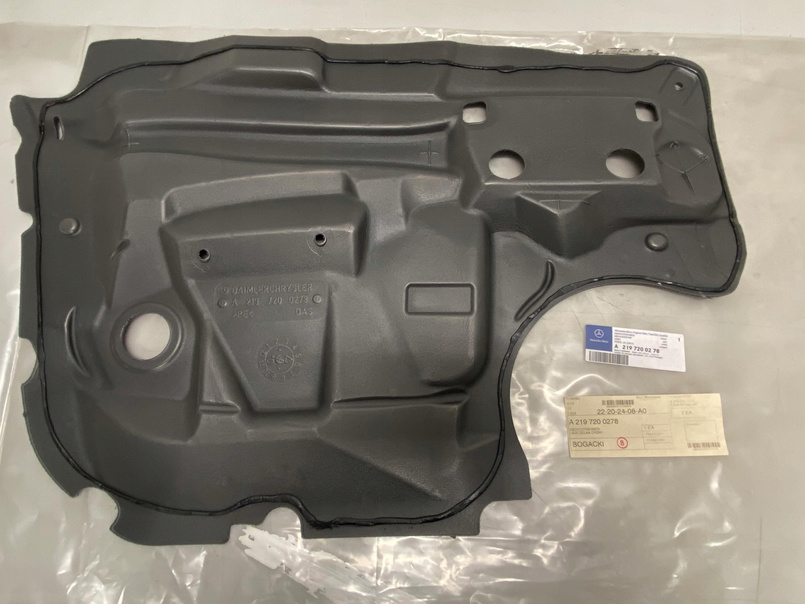 A2197200178 - Звукоизоляция передней правой двери MERCEDES CLS W219