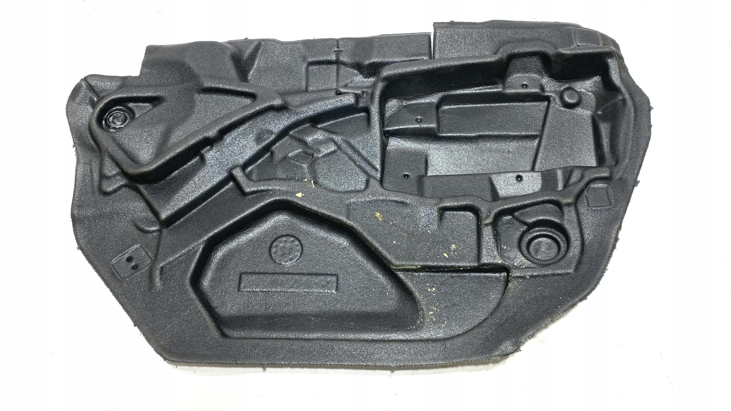 Звукоизоляция передней правой двери BMW E46 7114714