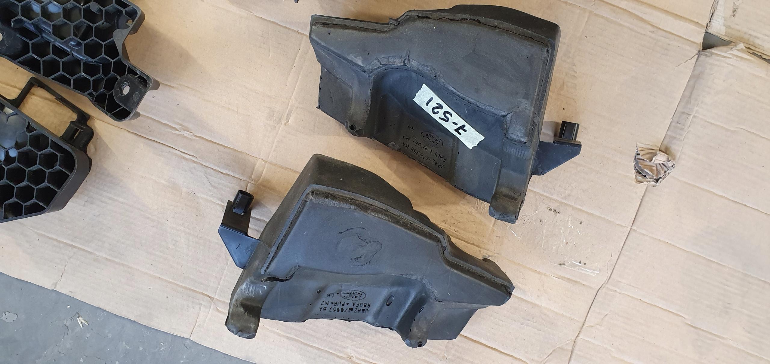 J8A2178957 J8A2178956 - Звукоізоляція ліва права VELAR L560