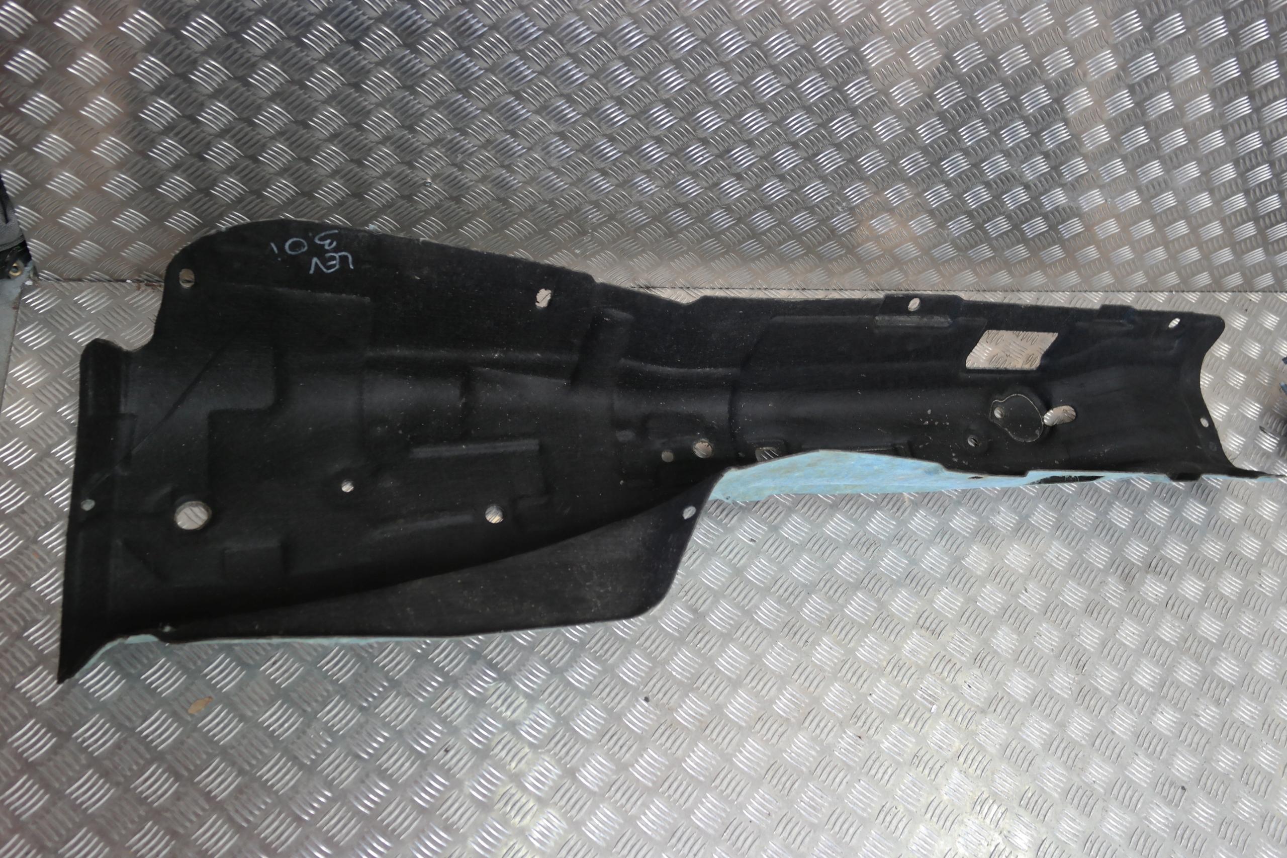 670033524 - Звукоизоляция туннеля MASERATI LEVANTE 3.0 V6