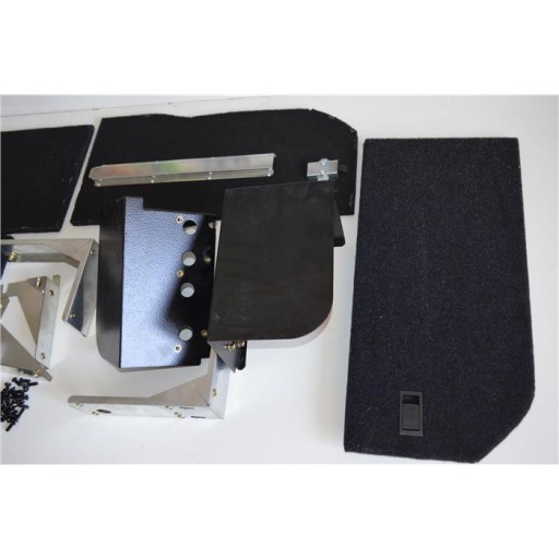 БОКОВАЯ НАКЛАДКА БАГАЖНИКА TOYOTA LAND CRUISER 100