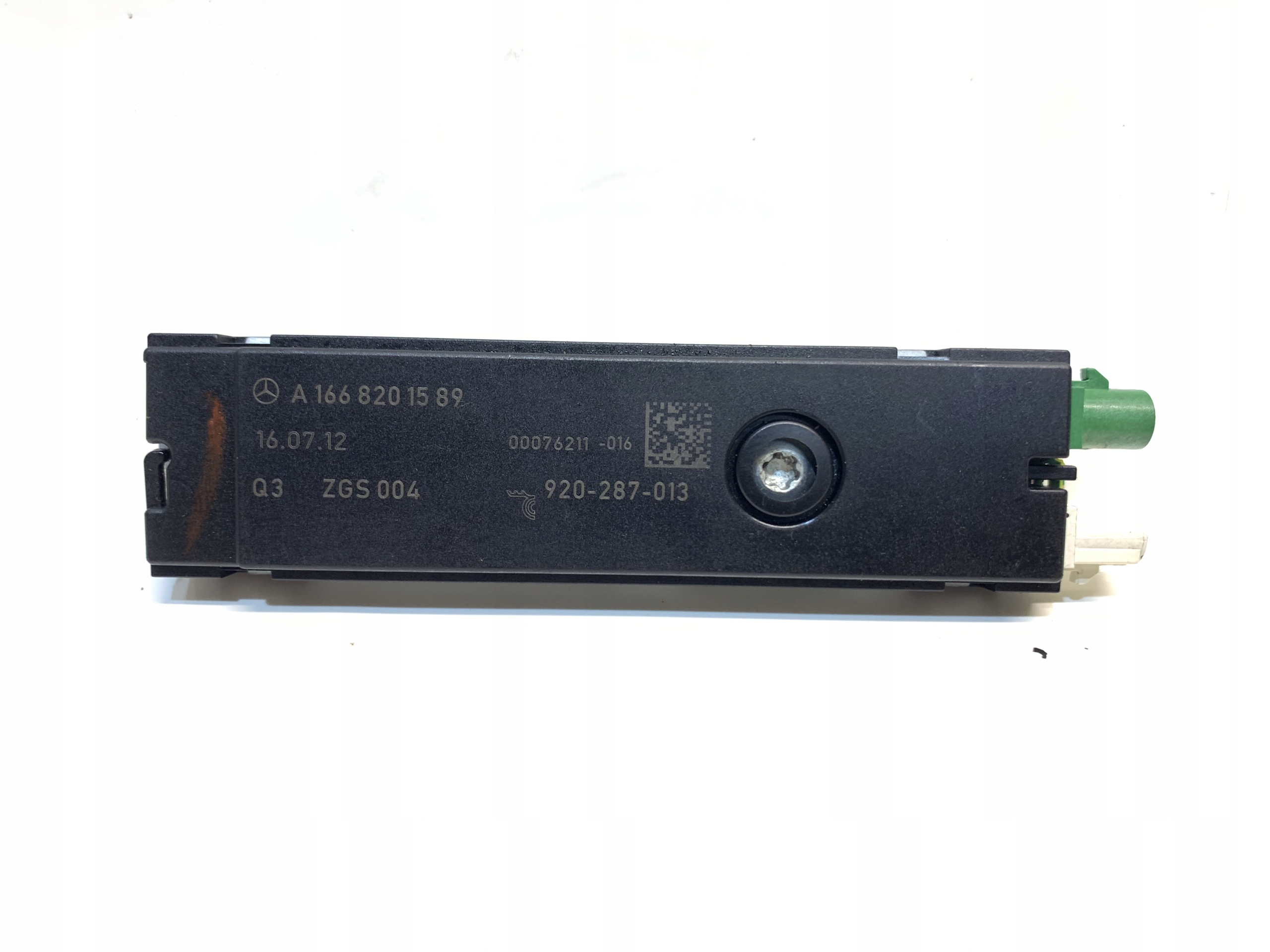 A1668201589 - Усилитель антенны 1668201589 MERCEDES ML GL W166