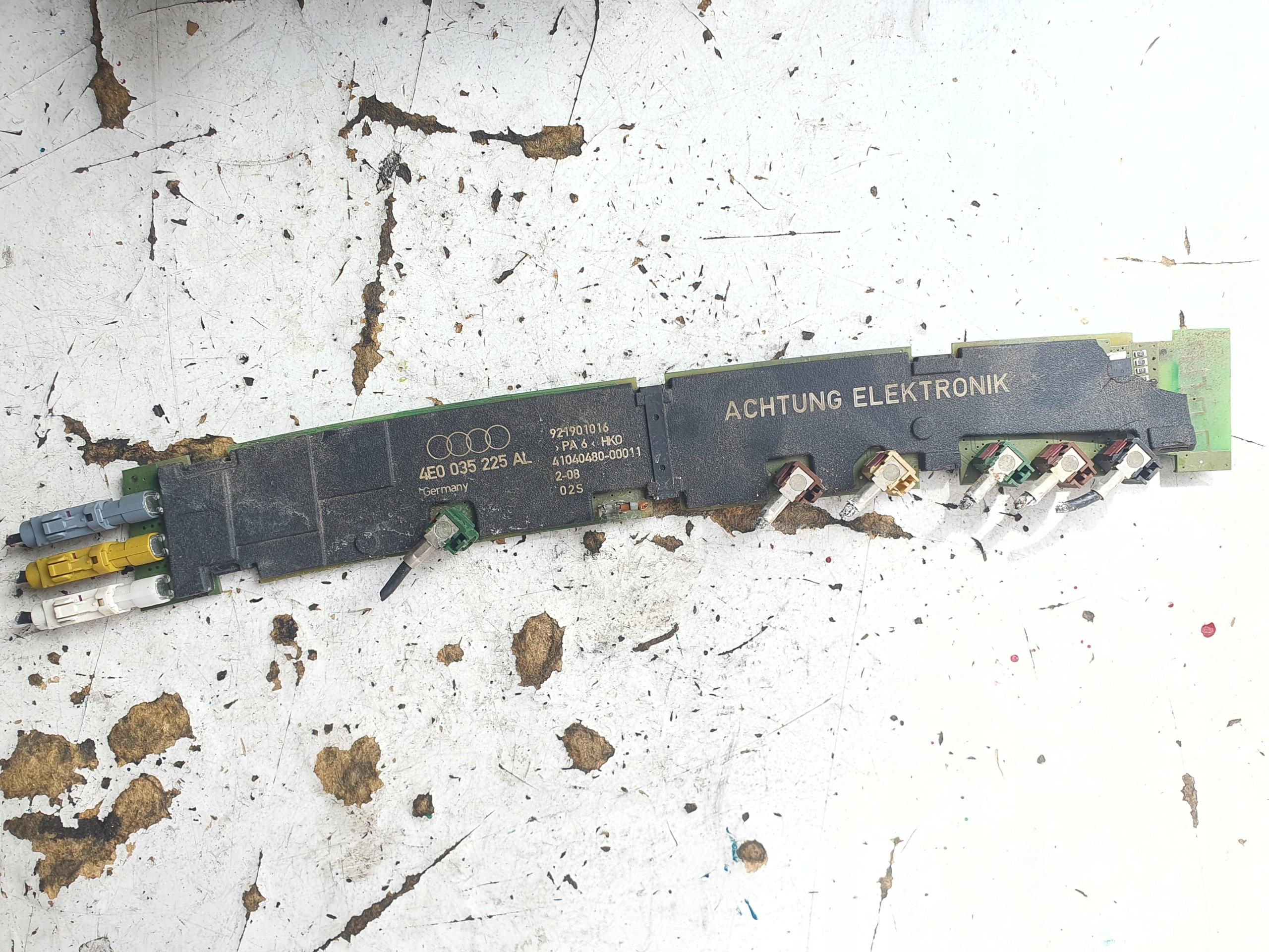 Підсилювач антени AUDI A8 D3 4E0035225AL