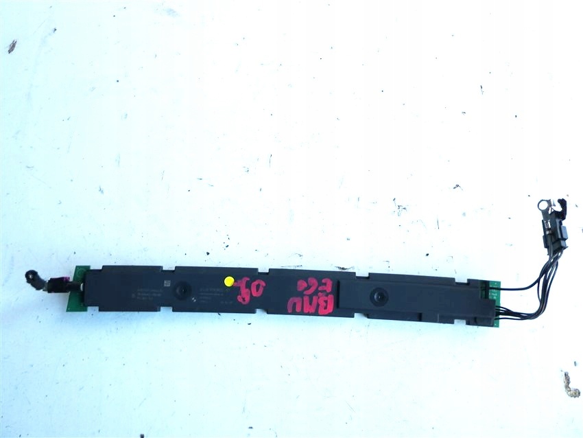 65209193832-01 - Усилитель антенны BMW 5 E60 E61 2003-2010 год