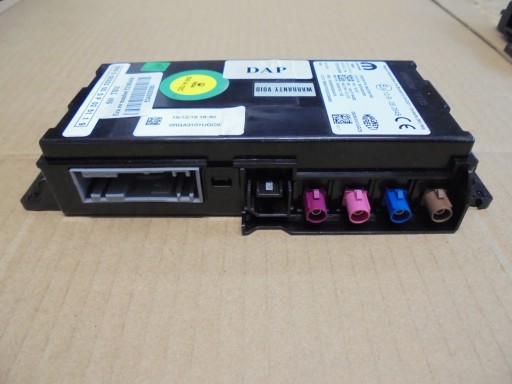 ПІДСИЛЮВАЧ АНТЕНИ МОДУЛЬ JEEP / FIAT 68408004AA