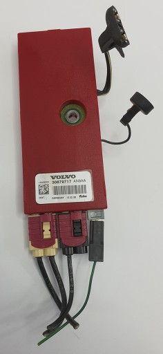 Усилитель антенны VOLVO V70 III 30679717