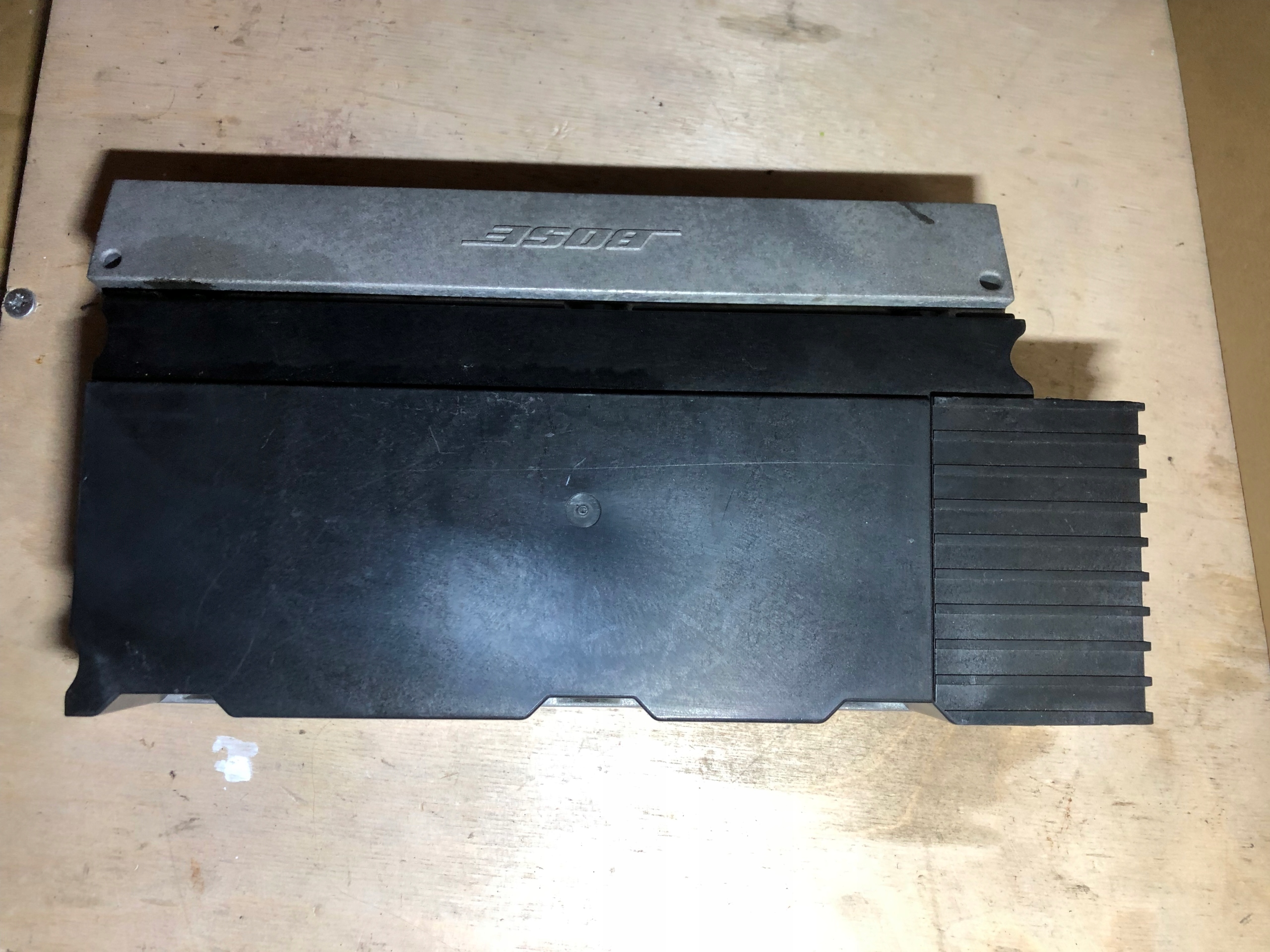 Усилитель BOSE AUDI Q7 4L0035223D