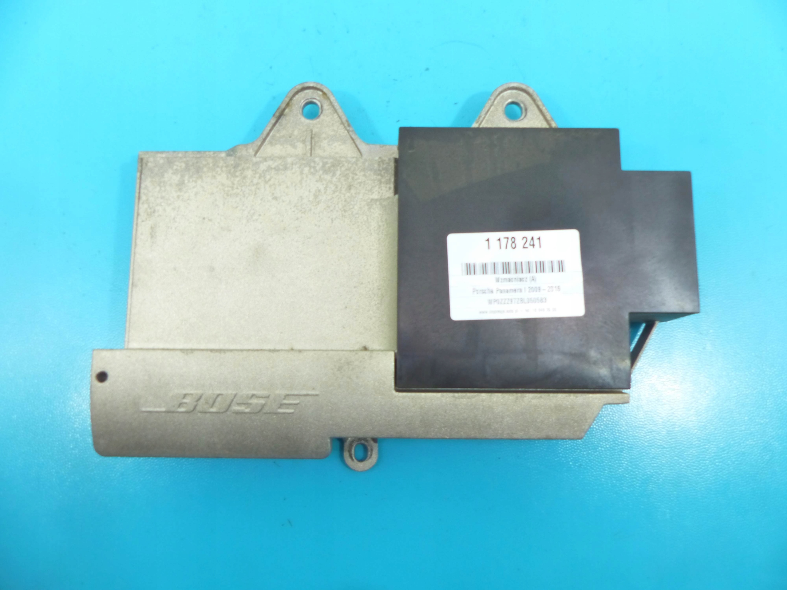 7PP035223P - УСИЛИТЕЛЬ BOSE PORSCHE PANAMERA И 970 09-16