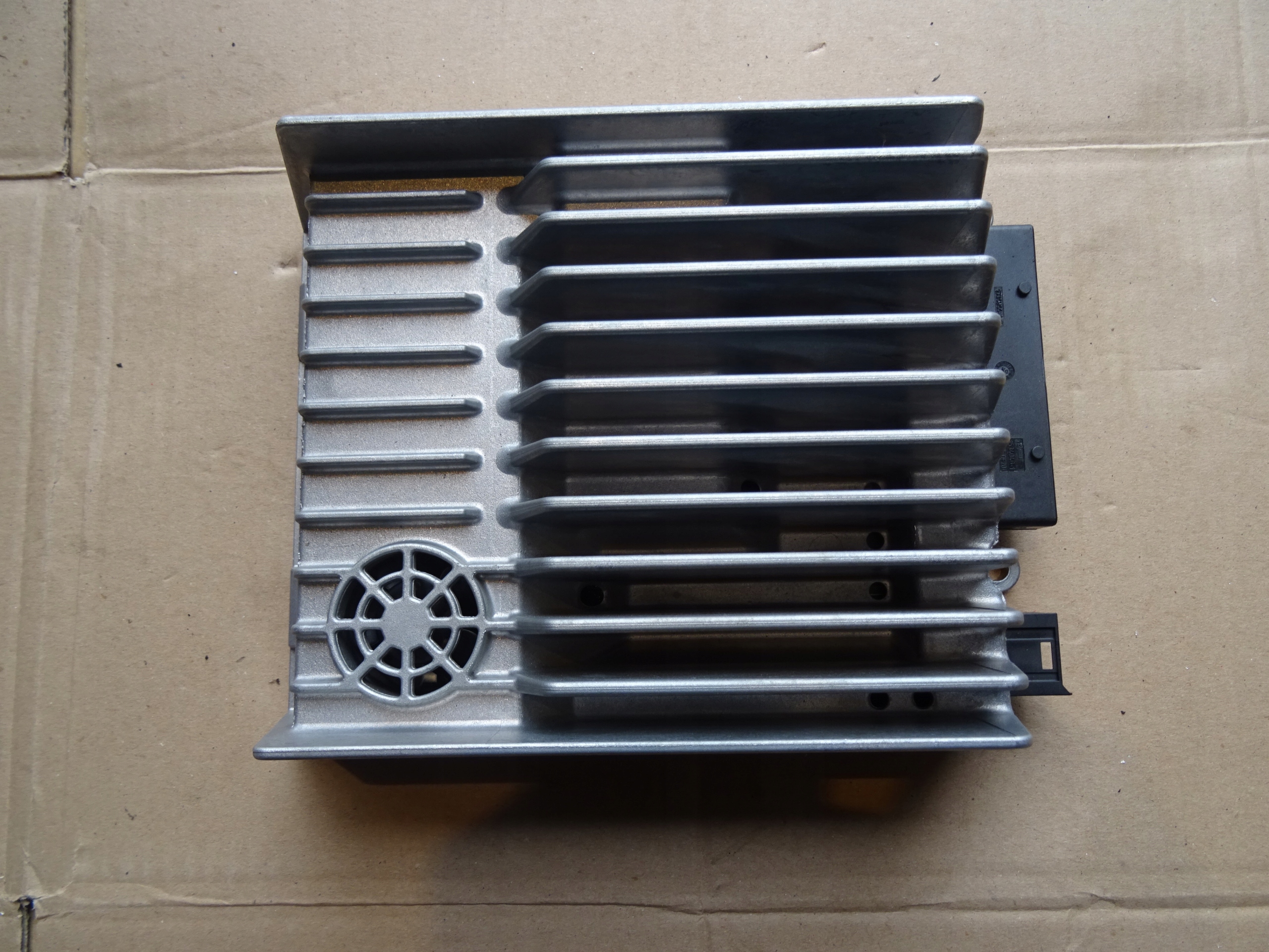 A2079001300 - Усилитель HARMAN BECKER MERCEDES W207 CABRIO