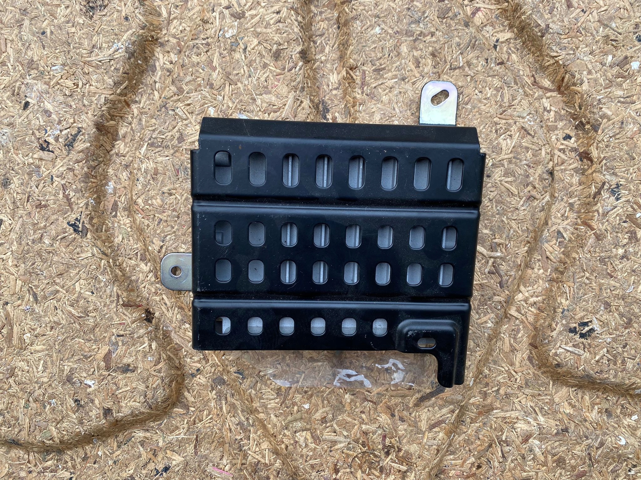 УСИЛИТЕЛЬ HARMAN KARDON OUTBACK 20-21 86221AN01B