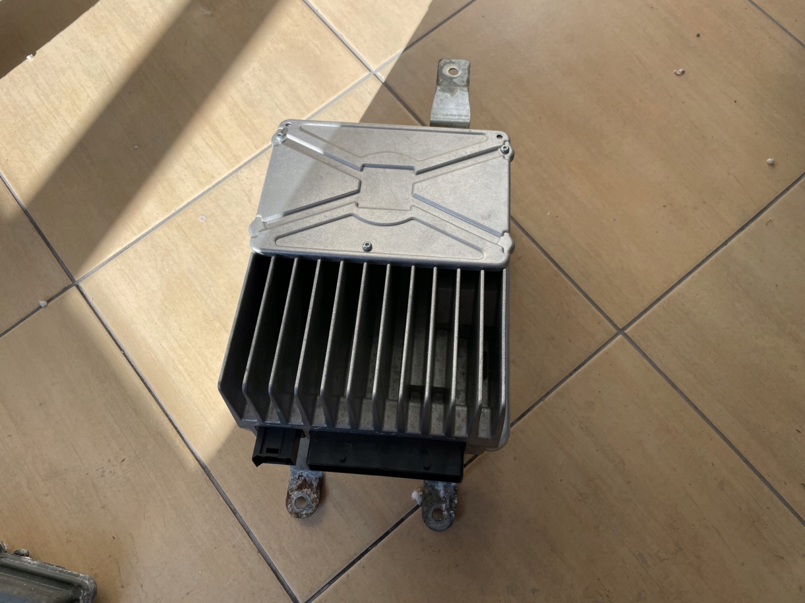 Підсилювач Harman MERCEDES W251 W164 A2518207689