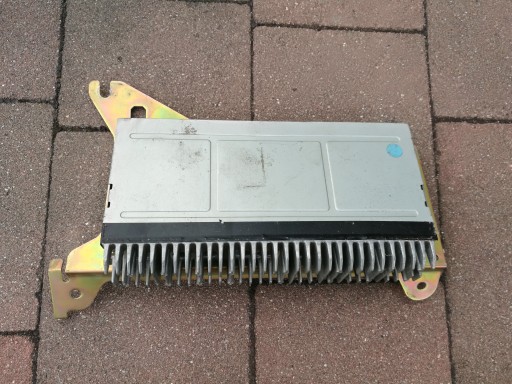 ПІДСИЛЮВАЧ -- LEXUS RX300 RX-350 -- 86100-48040