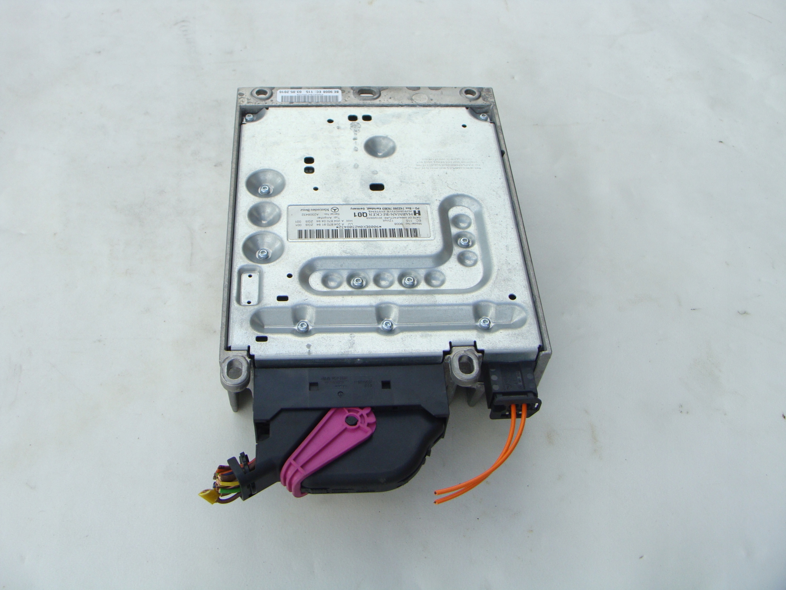 Усилитель MERCEDES A2048709194 A2048700494