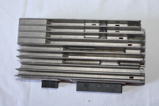 Усилитель радио AUDI A4 B8 A5 Q5 8t0035223s bang