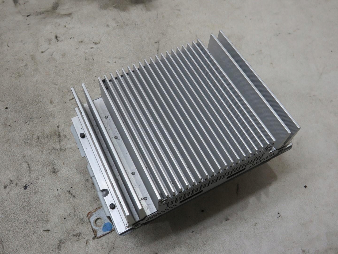 ПІДСИЛЮВАЧ РАДІО SPORTAGE III 963703W300