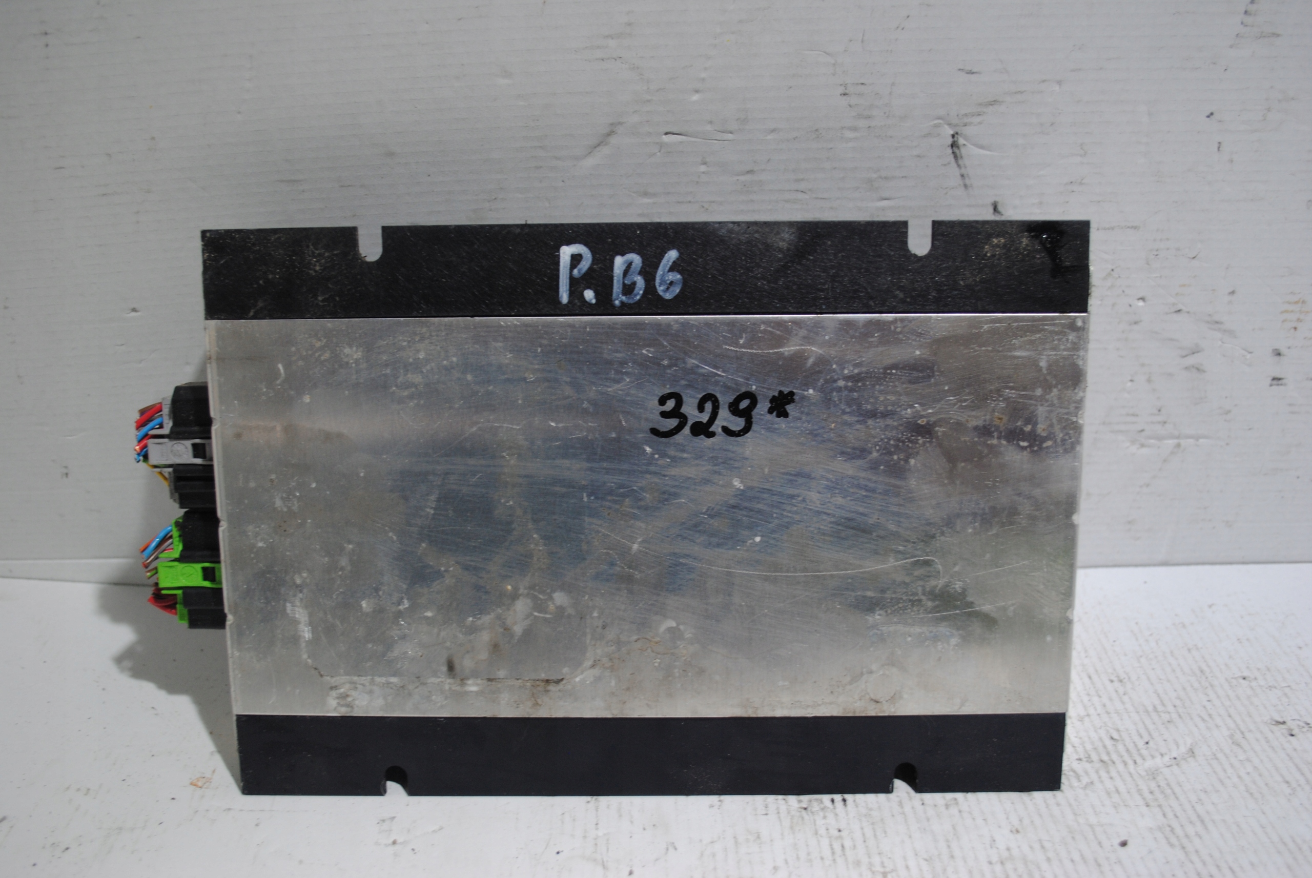 Усилитель радио VW PASSAT B6 3C0035456