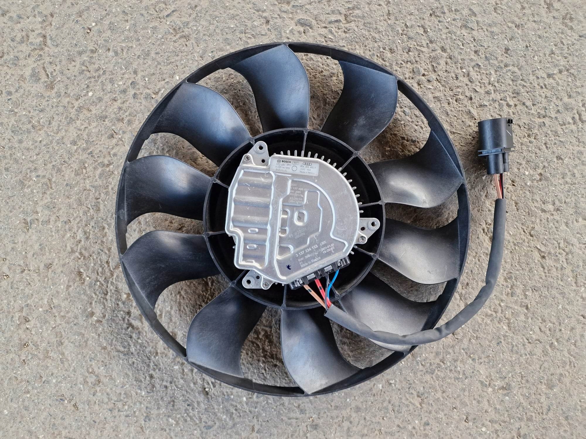 80A121003 80A959455B - Вентилятор Audi Q5 80A FY Audi SQ5 FY 80A правый