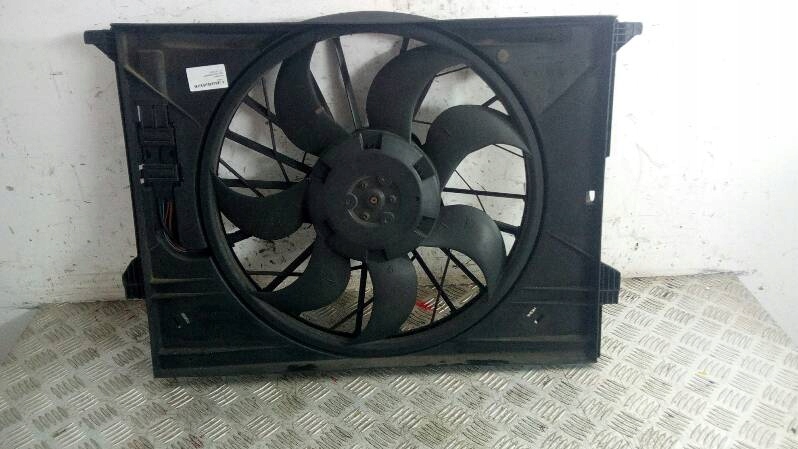 Вентилятор Mercedes-Benz w211 2.2 CDI a2115000593