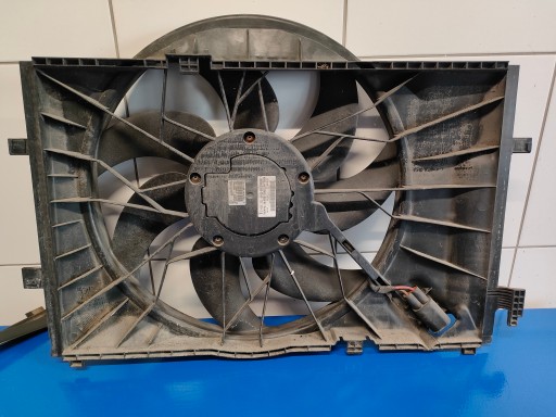 A2035400688 A2035001593 - Вентилятор радіатора Mercedes W203 Coupe 1.8 k