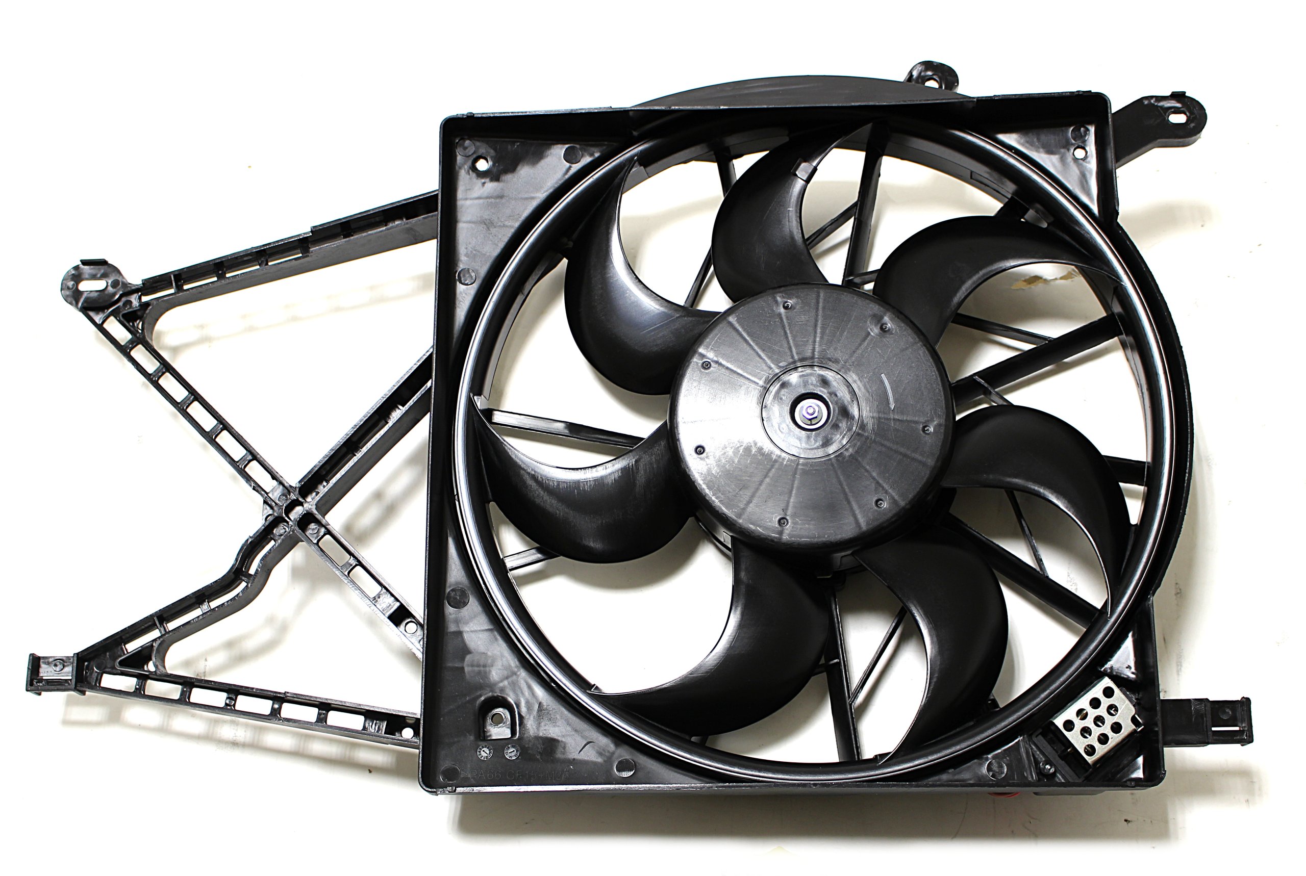 037-014-0031 - Вентилятор радіатора Opel ZAFIRA A (99 -) 1.6 і 16v