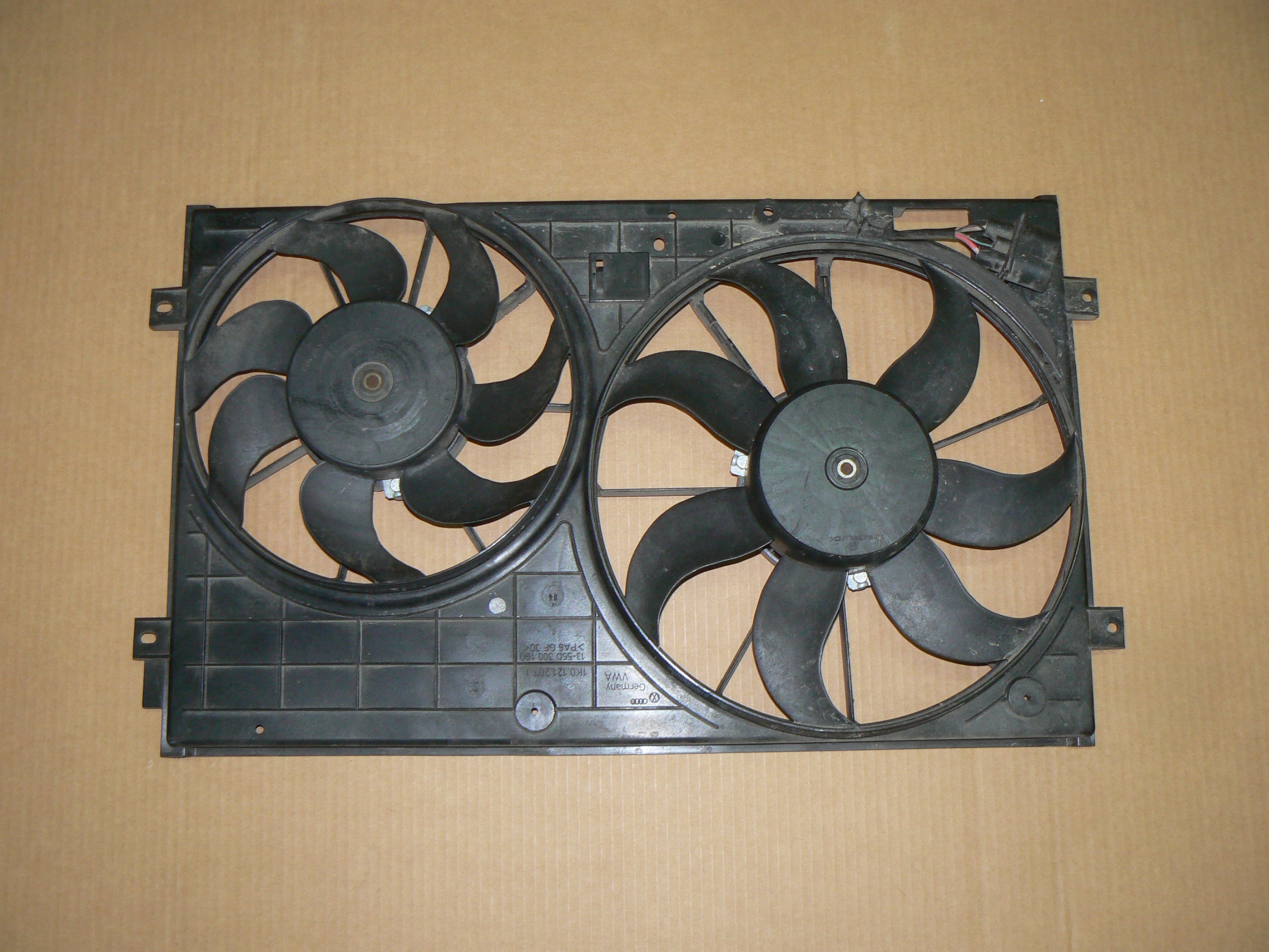 1K0959455DG 1K0121207J - Вентилятори радіатора AUDI A3 8P 2003-2010