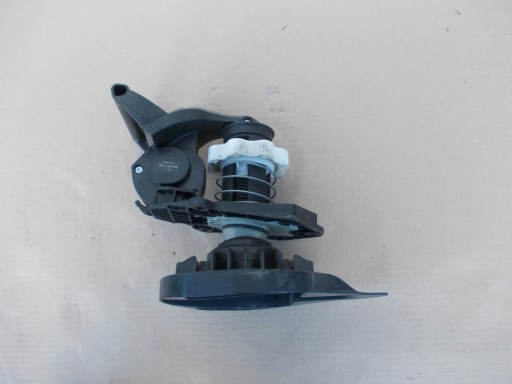 Підйомне кріплення запасного колеса Renault Clio IV 8200601401