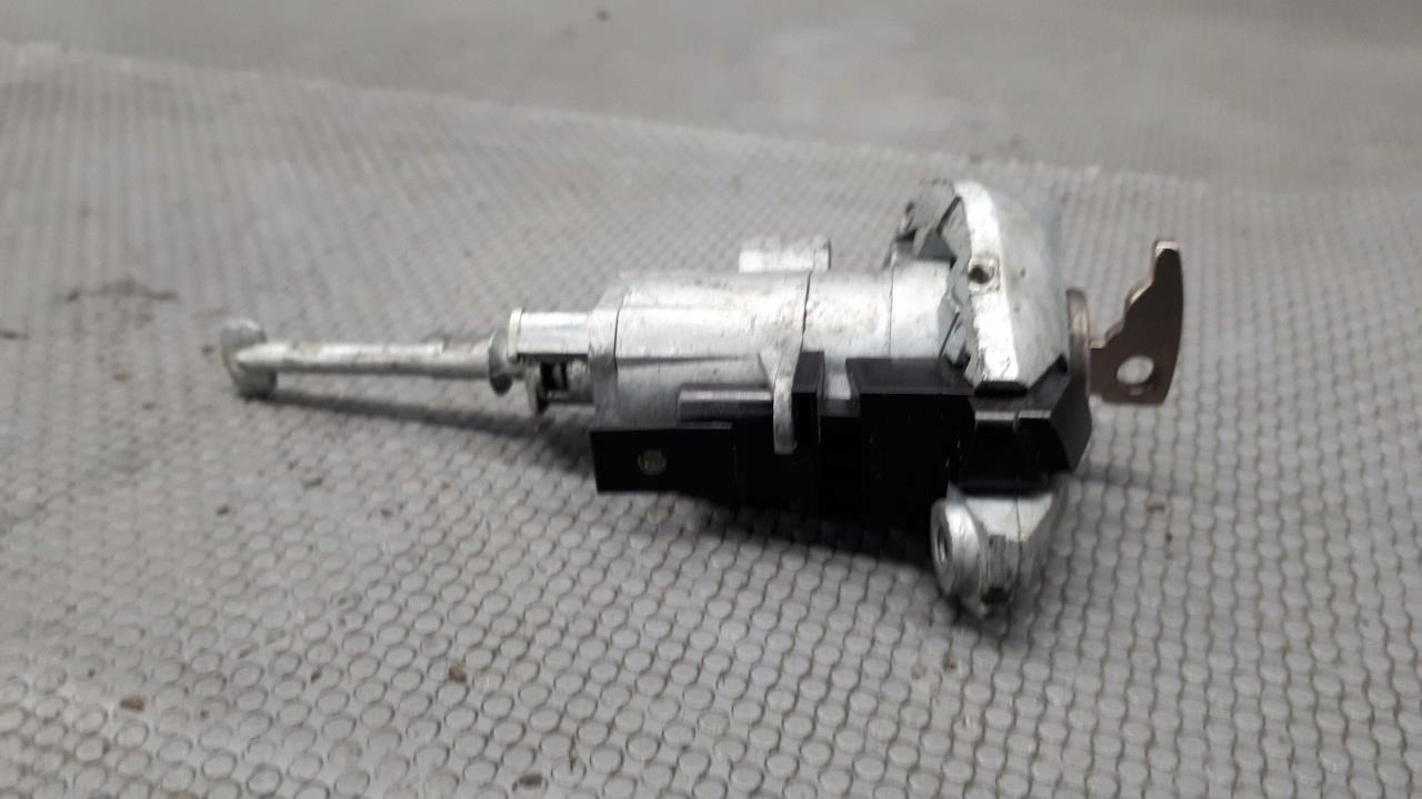 Вставка замка левый ключ Mercedes W211 3.0 CDI