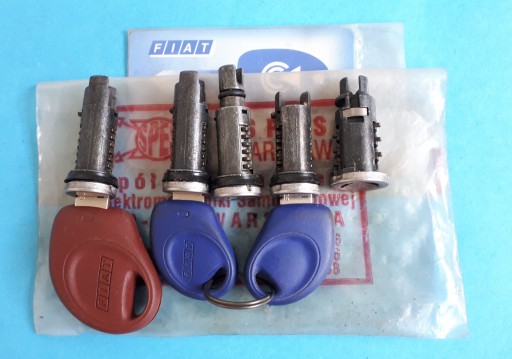 718208000 - Барабанні вставки Fiat Cinquecento новий комплект SPES