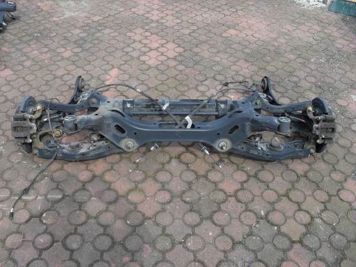 7630066 - Сани тролейбус hyundai tucson ii 2wd задній