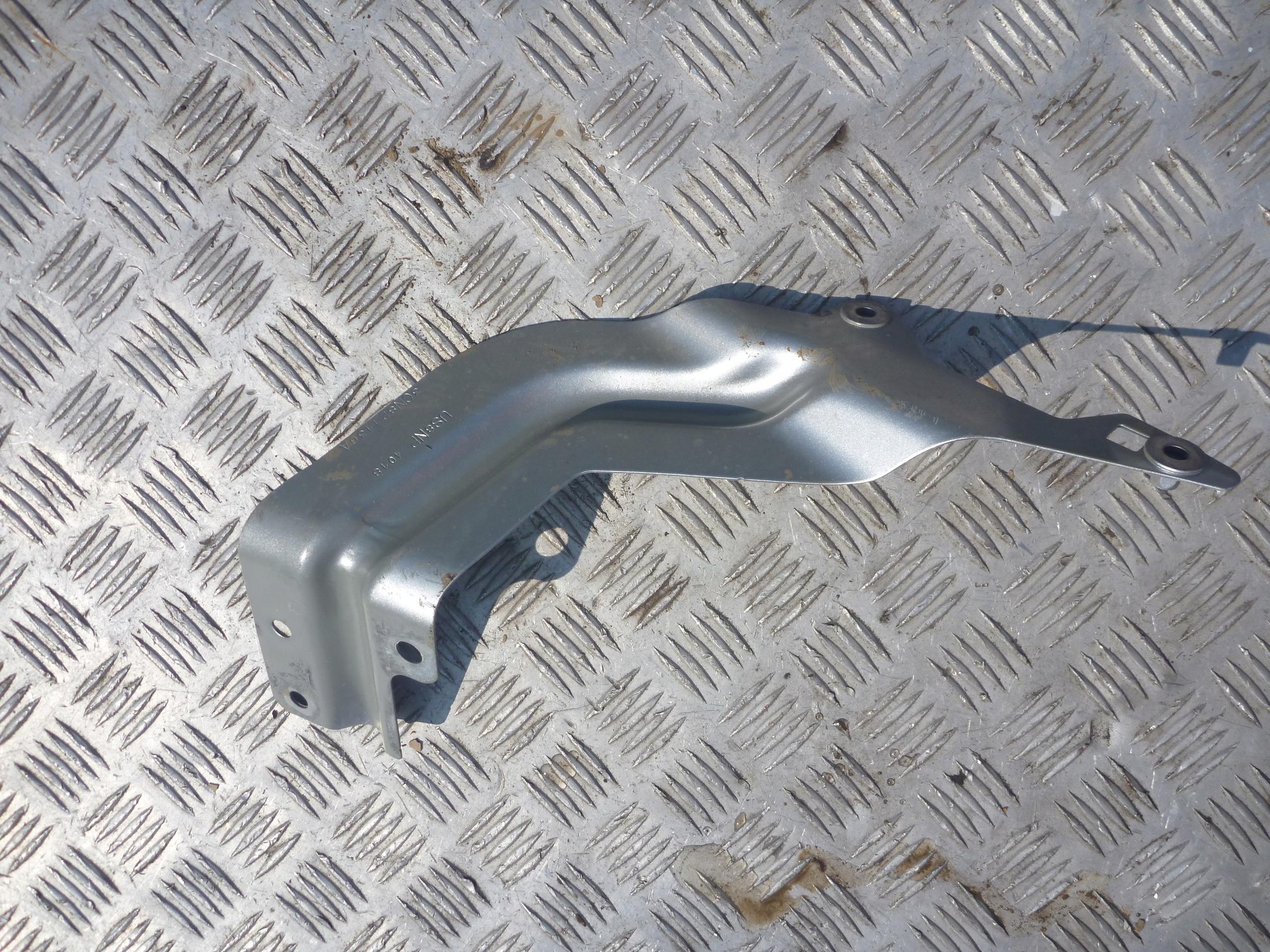 3CN821136A 3CN821135A - Кронштейн крепление брызговик VW Atlas 2019