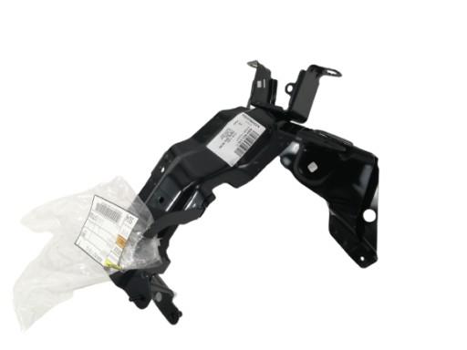 Кронштейн крыла левый AUDI Q7 4M0821131F