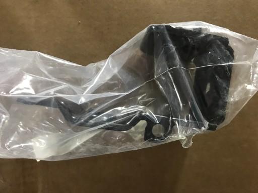 Передний кронштейн MERCEDES A2076201114