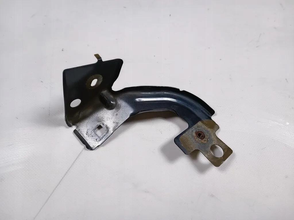 144B - Кронштейн крепление крыла правое Dodge RAM 09-18