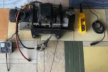 Электрическая лебедка 24В