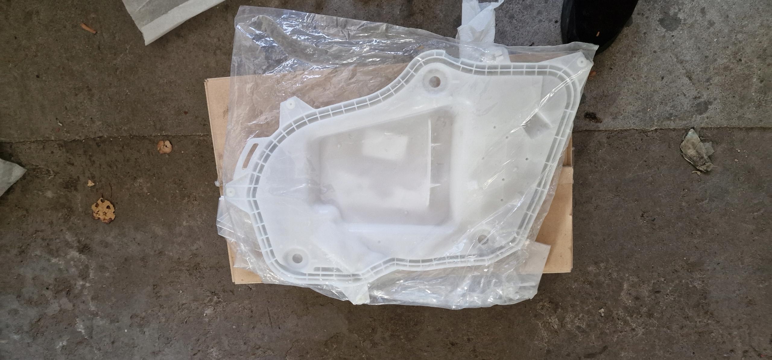 67832-42040 - Звукоизоляция дверей Toyota RAV4 V 19-