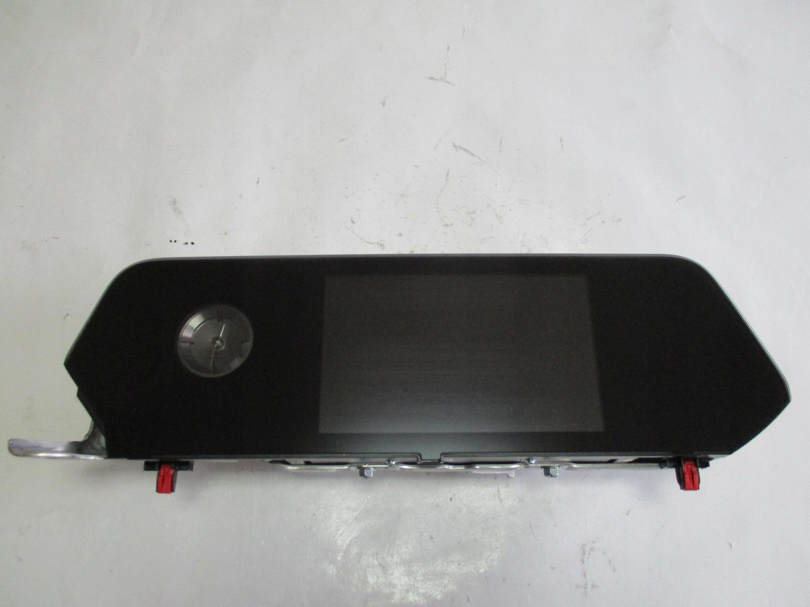 Экран дисплея Lexus UX 86110-76070