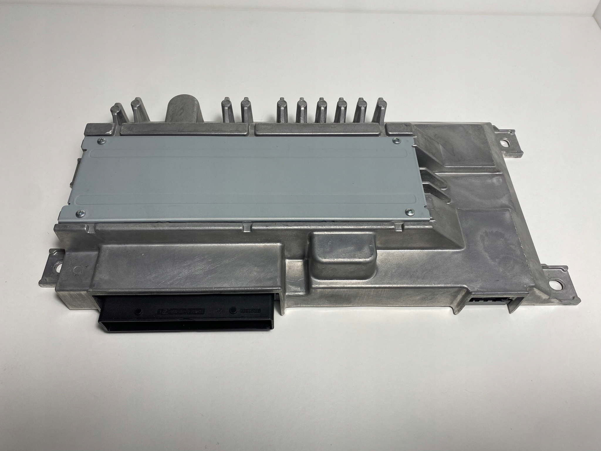 8W0035465 - Усилитель B & O Bang Olufsen Audi A4 A5 S4 B9