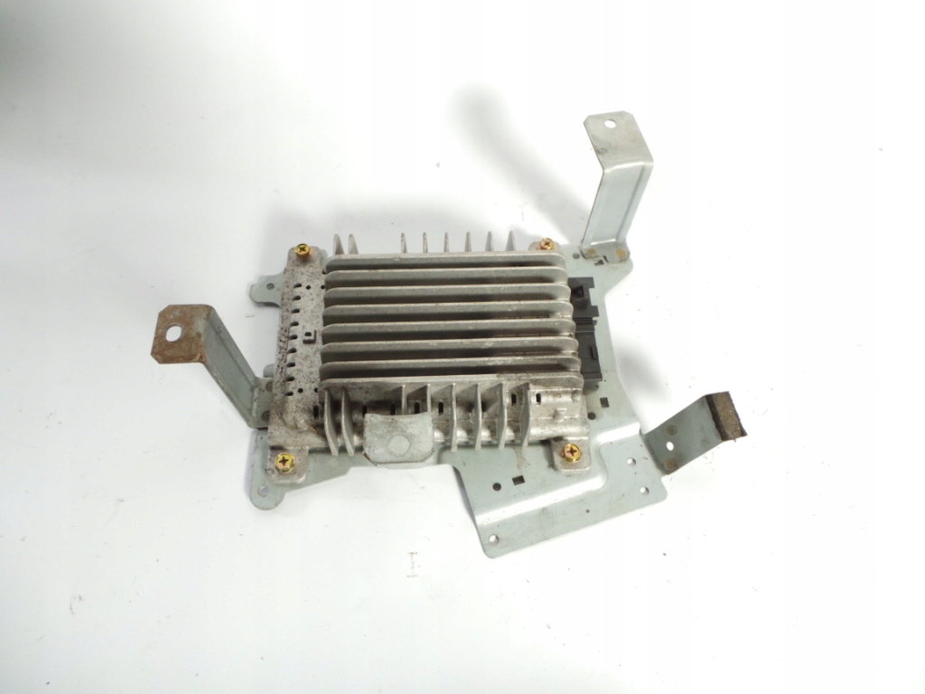 Усилитель BOSE Nissan 350Z 28060CF000