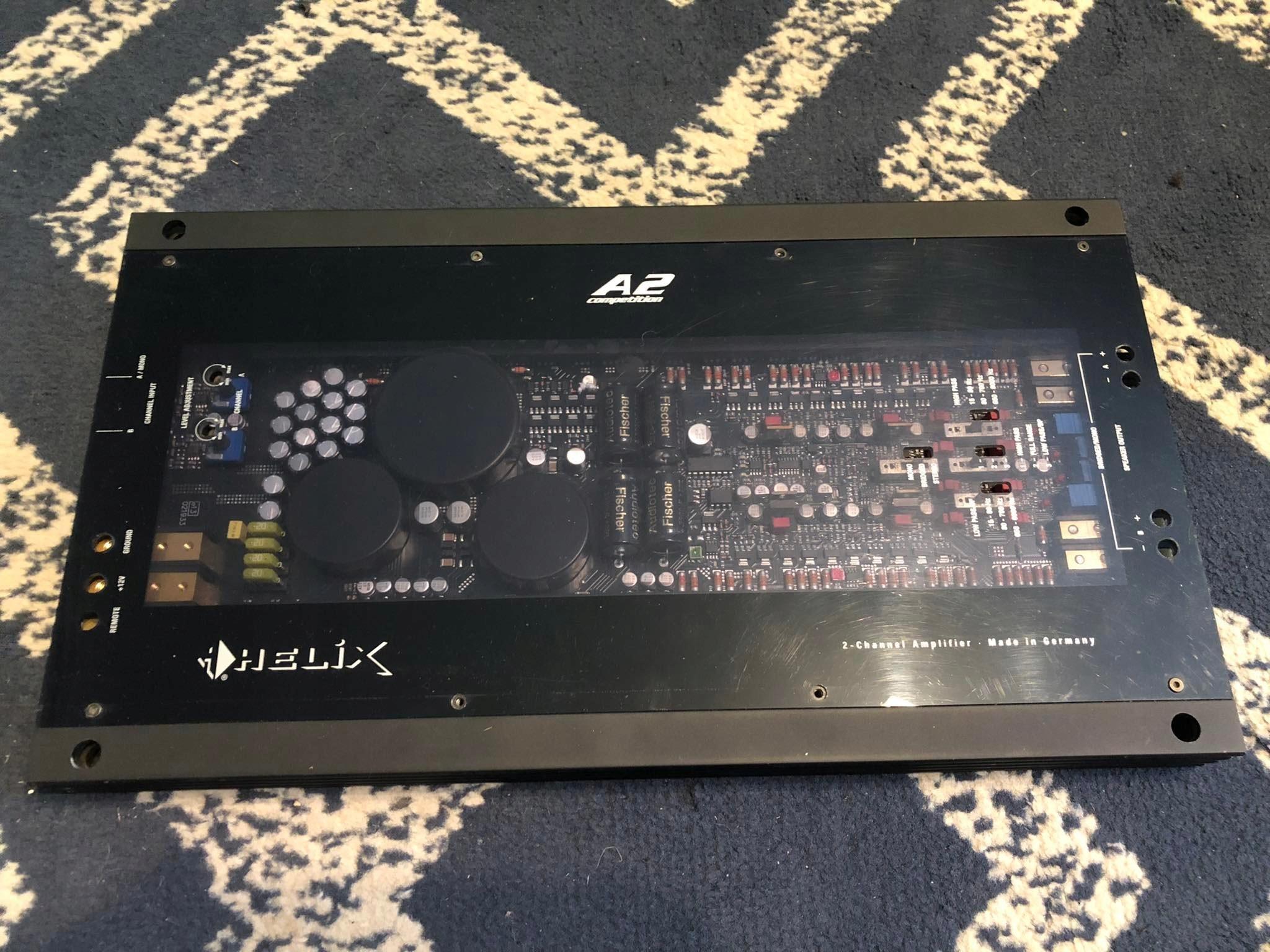 Двоканальний підсилювач Helix A2 Competition