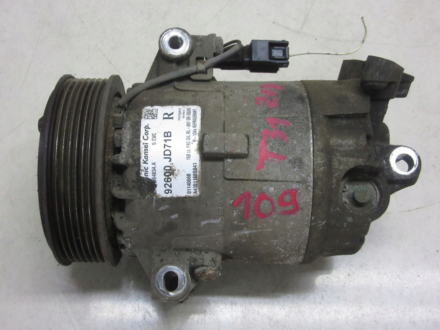 X-TRAIL T31 2.0 компрессор кондиционера 92600-JD71B