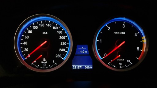 X5M/X6M СМЕНА ЧАСОВ В BMW X5 E70/X6 E71