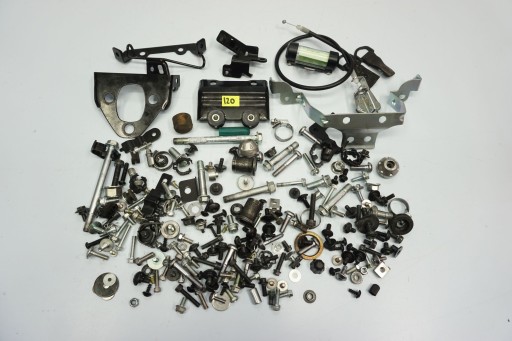 3229674600560408 - YAMAHA XSR 125 21-БОЛТЫ ВИНТЫ