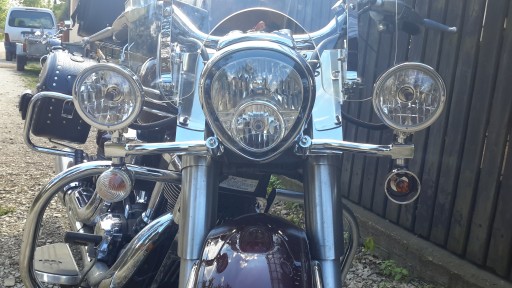 33-23 - YAMAHA XV1900 MIDNIGHT STAR LIGHTBAR