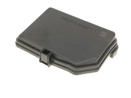 A82662-0D320 - Крышка блока предохранителей yaris iii 14-20